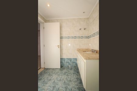 Apartamento para alugar com 212m², 4 quartos e 4 vagas Apartamento para alugar com 212m², 4 quartos e 4 vagasBanheiro da Suíte 2