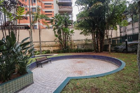 Apartamento para alugar com 212m², 4 quartos e 4 vagas Apartamento para alugar com 212m², 4 quartos e 4 vagasÁrea comum