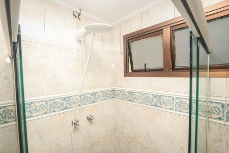 Apartamento para alugar com 212m², 4 quartos e 4 vagas Apartamento para alugar com 212m², 4 quartos e 4 vagasBanheiro da Suíte 2