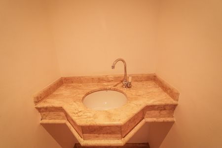 Apartamento para alugar com 212m², 4 quartos e 4 vagas Apartamento para alugar com 212m², 4 quartos e 4 vagasLavabo