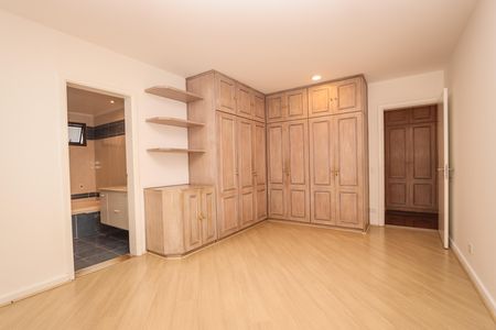 Apartamento para alugar com 212m², 4 quartos e 4 vagas Apartamento para alugar com 212m², 4 quartos e 4 vagasSuíte 1