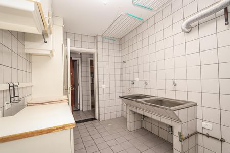 Apartamento para alugar com 212m², 4 quartos e 4 vagas Apartamento para alugar com 212m², 4 quartos e 4 vagasÁrea de Serviço