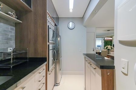 Apartamento à venda com 85m², 2 quartos e 2 vagasCozinha e Área de Serviço