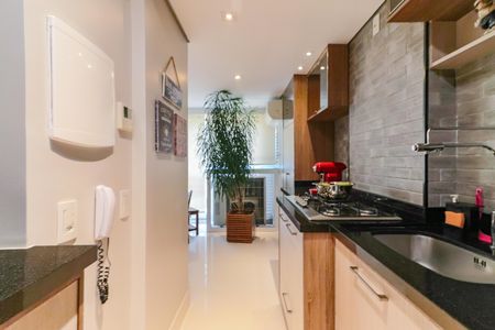 Apartamento à venda com 85m², 2 quartos e 2 vagasCozinha e Área de Serviço