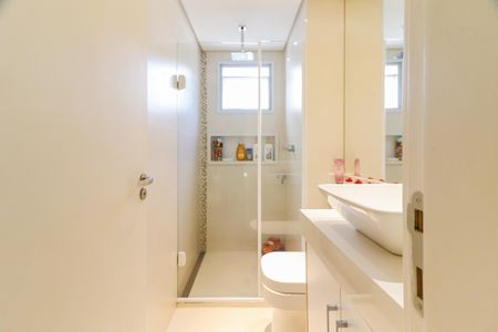 Apartamento à venda com 85m², 2 quartos e 2 vagasBanheiro Social