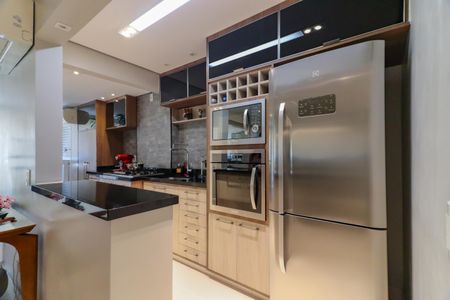 Apartamento à venda com 85m², 2 quartos e 2 vagasCozinha e Área de Serviço