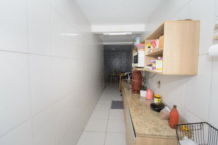 Casa à venda com 200m², 4 quartos e 3 vagas Casa à venda com 200m², 4 quartos e 3 vagasCasa 1 - Cozinha