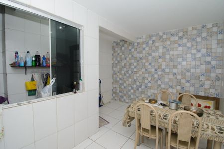 Casa à venda com 200m², 4 quartos e 3 vagas Casa à venda com 200m², 4 quartos e 3 vagasCasa1 - Copa