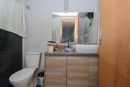 Casa à venda com 200m², 4 quartos e 3 vagas Casa à venda com 200m², 4 quartos e 3 vagasCasa 1 - Banheiro da Suíte