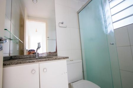 Apartamento para alugar com 69m², 3 quartos e 1 vaga Apartamento para alugar com 69m², 3 quartos e 1 vagaBanheiro social