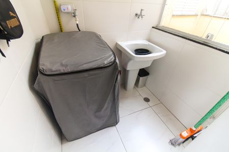 Apartamento à venda com 28m², 1 quarto e sem vaga Apartamento à venda com 28m², 1 quarto e sem vagaÁrea de Serviço