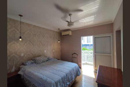 Casa à venda com 311m², 4 quartos e 4 vagasSuíte 1