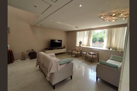 Sala de casa à venda com 4 quartos, 311m² em Vila da Saúde, São Paulo