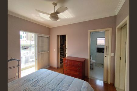 Casa à venda com 311m², 4 quartos e 4 vagasSuíte 1