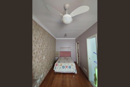 Casa à venda com 311m², 4 quartos e 4 vagasSuíte 3