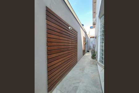 Casa à venda com 311m², 4 quartos e 4 vagasQuintal
