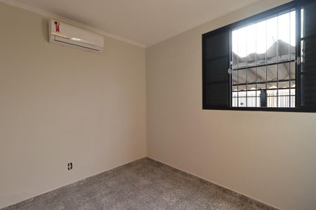 Apartamento para alugar com 70m², 2 quartos e 1 vagaSuíte