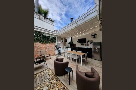 Casa à venda com 163m², 3 quartos e 2 vagasQuintal