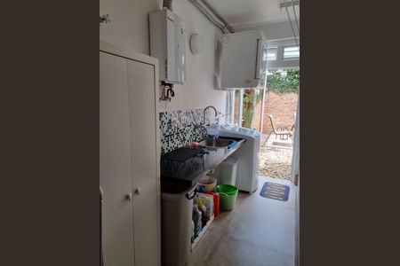 Casa à venda com 163m², 3 quartos e 2 vagasLavanderia