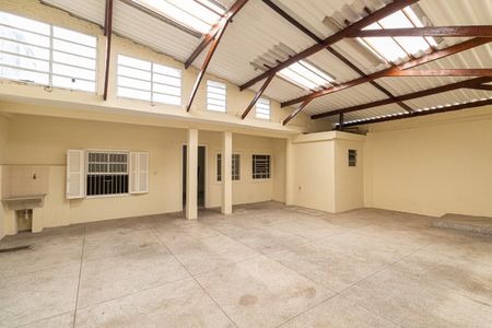 Casa para alugar com 140m², 1 quarto e sem vagaQuintal