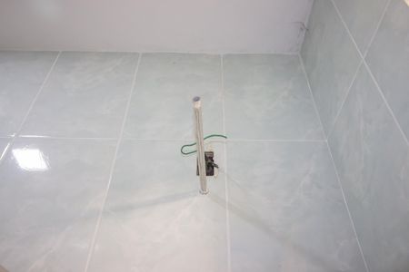 Banheiro Social de casa para alugar com 1 quarto, 40m² em Arvoredo, Contagem