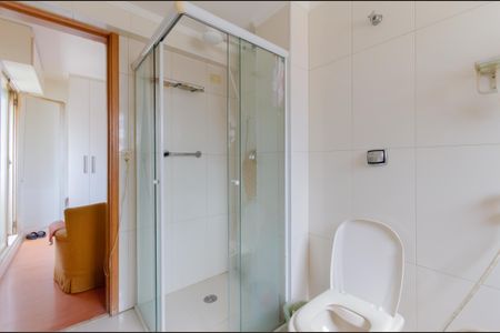 Apartamento à venda com 108m², 3 quartos e 2 vagasBanheiro da Suíte