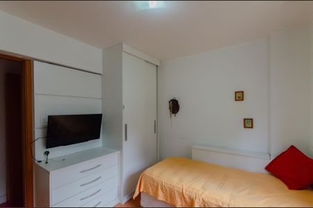 Apartamento à venda com 108m², 3 quartos e 2 vagasQuarto 2