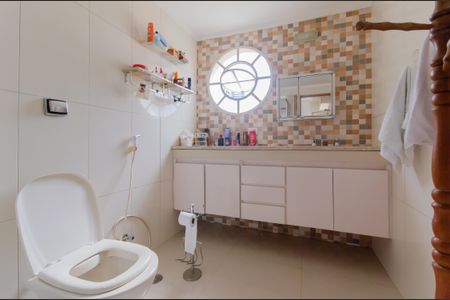 Apartamento à venda com 108m², 3 quartos e 2 vagasBanheiro da Suíte