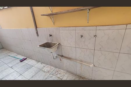 Casa de condomínio à venda com 120m², 3 quartos e 1 vagaÁrea de Serviço