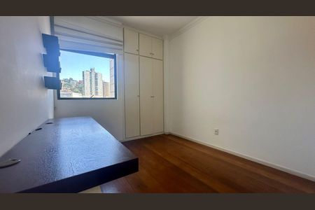 Apartamento à venda com 78m², 2 quartos e 2 vagas Apartamento à venda com 78m², 2 quartos e 2 vagasSuíte