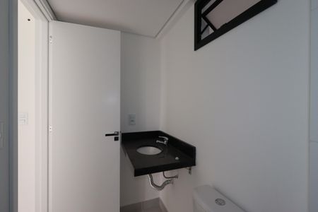 Apartamento à venda com 64m², 2 quartos e 2 vagasBanheiro da Suíte