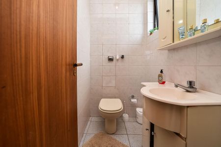 Apartamento à venda com 129m², 2 quartos e 2 vagas Apartamento à venda com 129m², 2 quartos e 2 vagasBanheiro 2