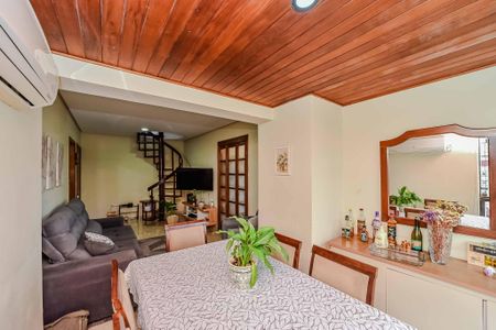 Apartamento à venda com 129m², 2 quartos e 2 vagas Apartamento à venda com 129m², 2 quartos e 2 vagasSala