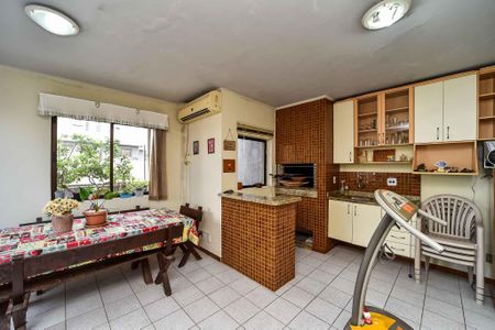 Apartamento à venda com 129m², 2 quartos e 2 vagas Apartamento à venda com 129m², 2 quartos e 2 vagasCobertura