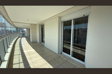 Apartamento à venda com 230m², 4 quartos e 4 vagas Apartamento à venda com 230m², 4 quartos e 4 vagasFoto 15