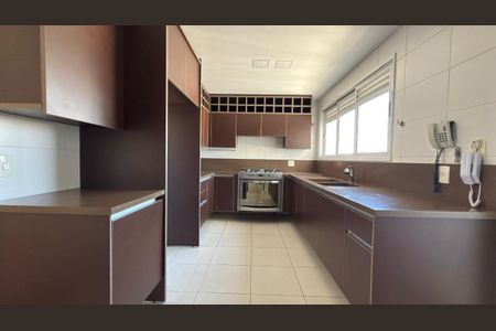 Apartamento à venda com 230m², 4 quartos e 4 vagas Apartamento à venda com 230m², 4 quartos e 4 vagasFoto 33