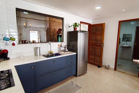 Casa à venda com 150m², 3 quartos e 2 vagasCozinha