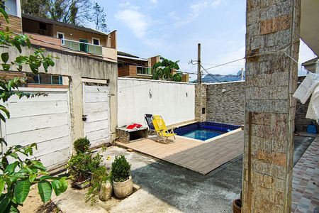 Casa à venda com 150m², 3 quartos e 2 vagasÁrea Externa