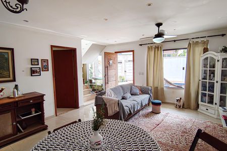 Sala de casa à venda com 3 quartos, 150m² em Taquara, Rio de Janeiro