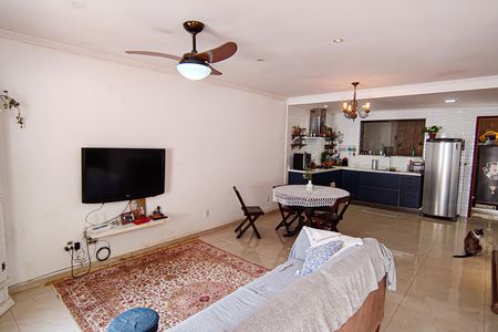 Sala de casa à venda com 3 quartos, 150m² em Taquara, Rio de Janeiro