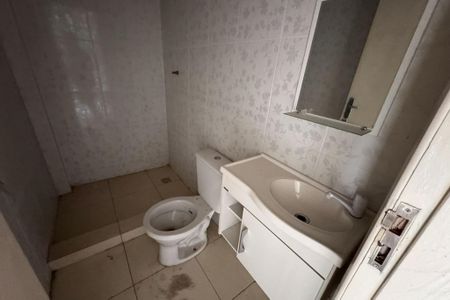 Casa para alugar com 71m², 2 quartos e 2 vagasBanheiro 2