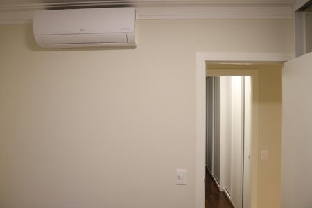 Apartamento à venda com 100m², 2 quartos e 2 vagasQuarto 2