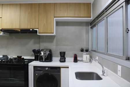 Apartamento à venda com 100m², 2 quartos e 2 vagasCozinha e Área de Serviço