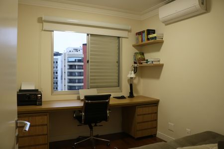 Apartamento à venda com 100m², 2 quartos e 2 vagasQuarto 1