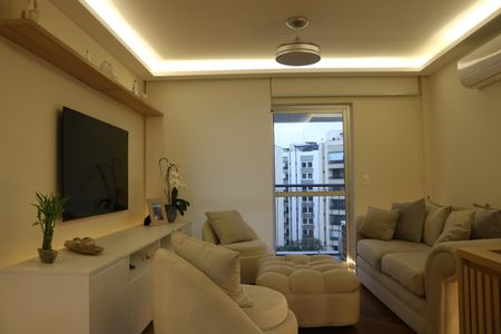 Sala de apartamento à venda com 2 quartos, 100m² em Lapa, São Paulo