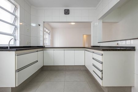 Sala/Cozinha de apartamento para alugar com 2 quartos, 70m² em Cerqueira César, São Paulo