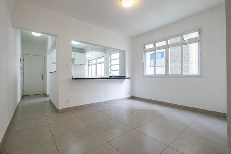 Sala/Cozinha de apartamento para alugar com 2 quartos, 70m² em Cerqueira César, São Paulo