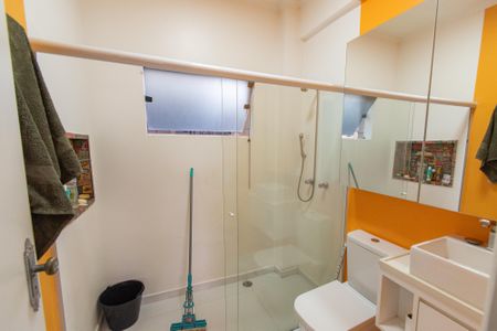 Casa à venda com 350m², 3 quartos e 3 vagas Casa à venda com 350m², 3 quartos e 3 vagasBanheiro