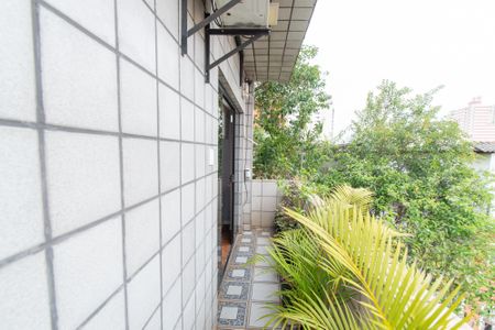 Casa à venda com 350m², 3 quartos e 3 vagas Casa à venda com 350m², 3 quartos e 3 vagasVaranda da suíte