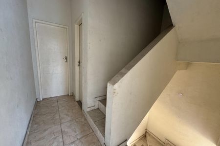 Casa para alugar com 71m², 2 quartos e 2 vagasCorredor